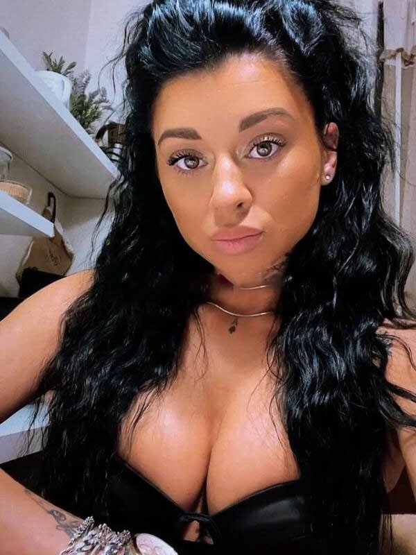 escorts deaa